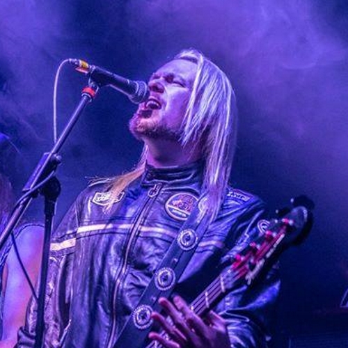 Dermo RoSheen as Duff McKagan